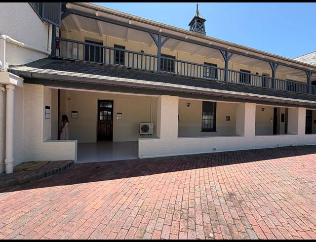670M² OFFICE TO LET IN PAARDEVLEI